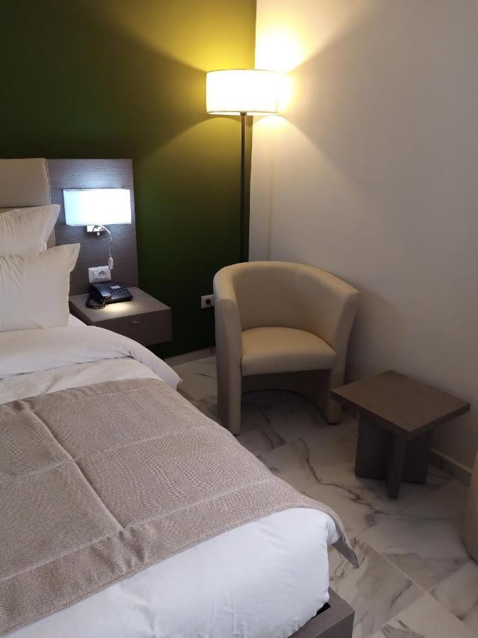Merina Hotel Yaounde Ngoại thất bức ảnh
