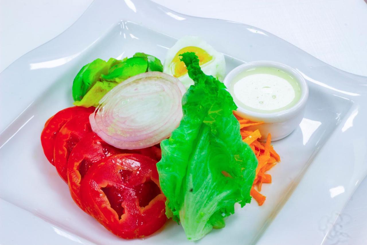 Merina Hotel Yaounde Ngoại thất bức ảnh