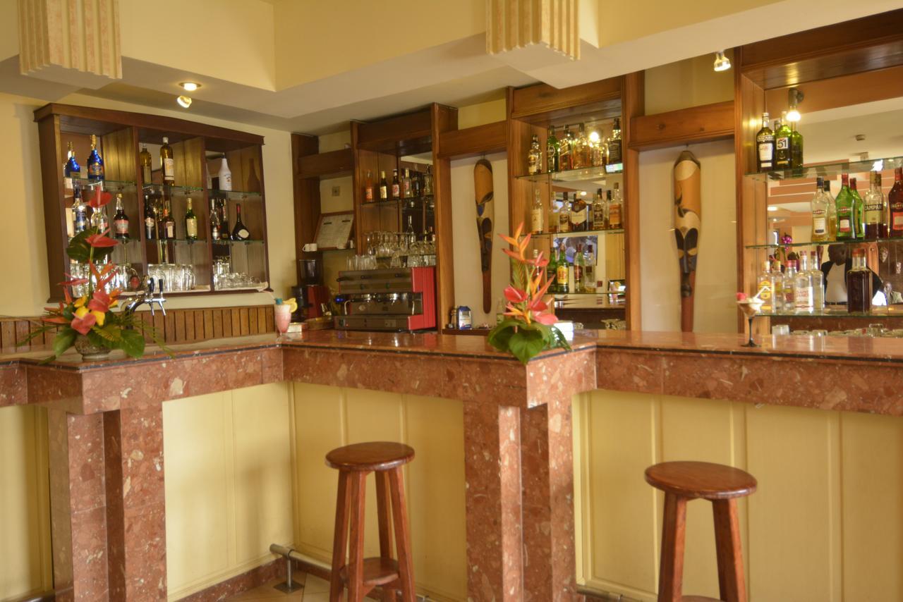 Merina Hotel Yaounde Ngoại thất bức ảnh