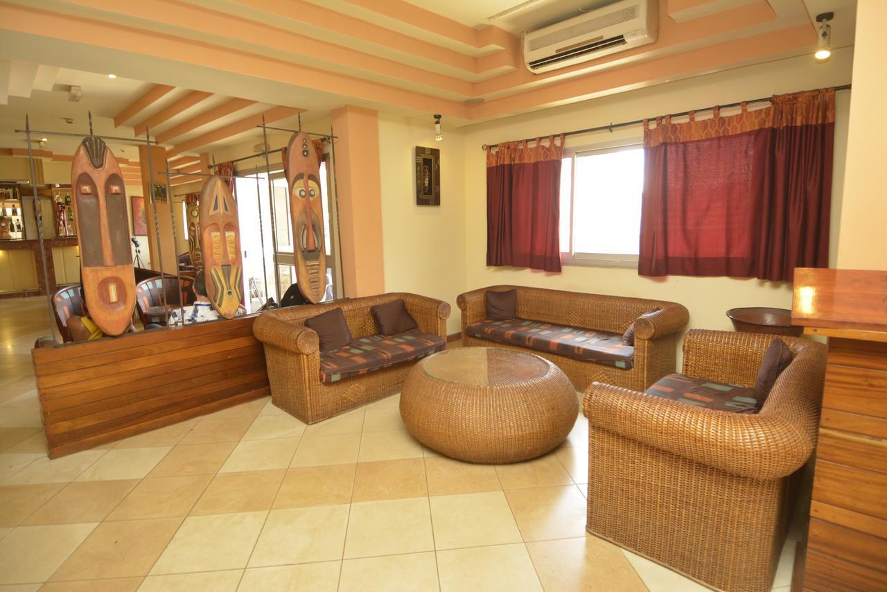 Merina Hotel Yaounde Ngoại thất bức ảnh